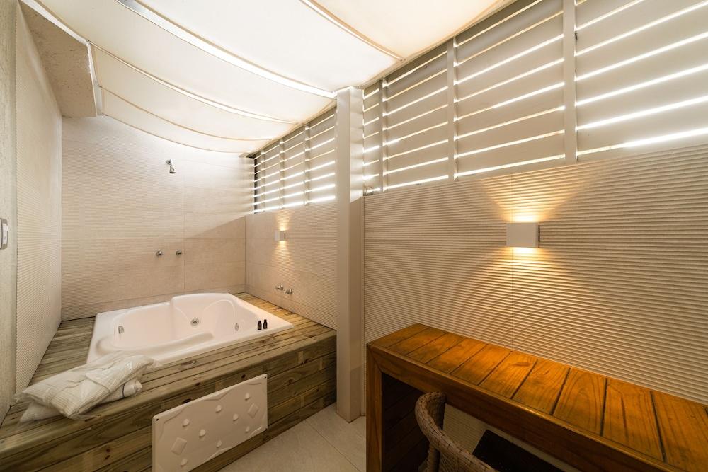 Pousada dos Sonhos Private Spa Tub