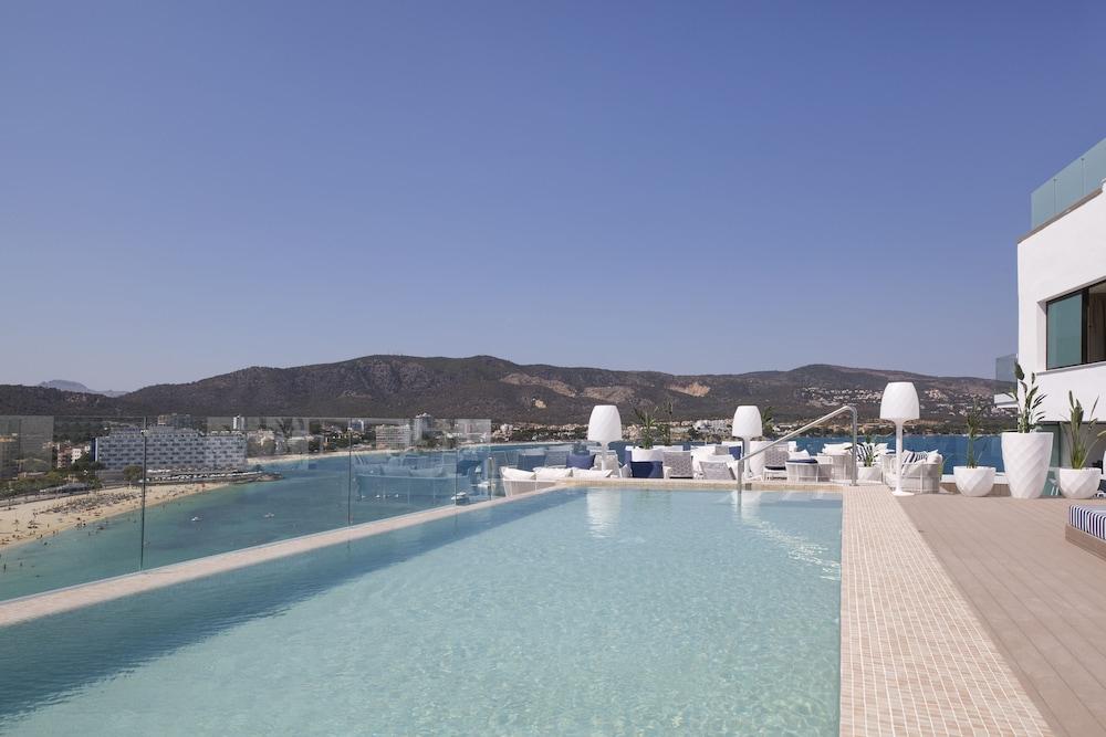 FERGUS Style Tobago - Adults Only Rooftop Pool