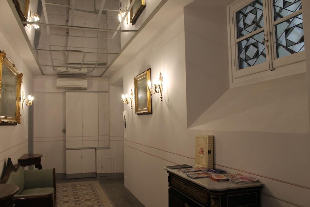 ريزيدنزا ديبوكا كورتيه دي نيري داخلي