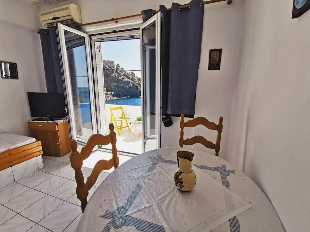 Nicolas Apt On The Sea Amazing Sea View Living Room