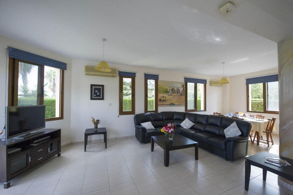 Villa Fostira Large Private Pool Walk to Beach A C Wifi Eco-friendly - 2402 Interior