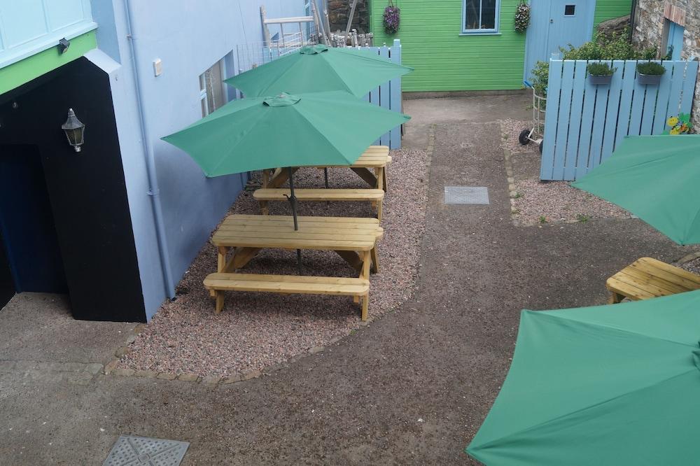 The Narrows Guesthouse Exterior