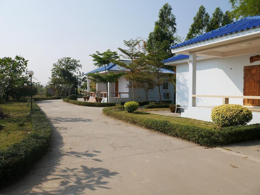 Xaiyong  Resort Property Grounds