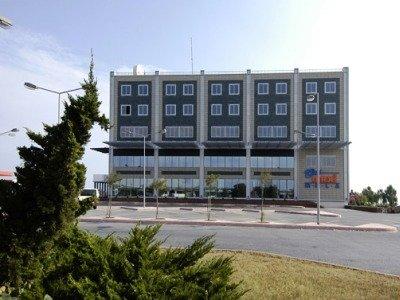 Maxi Mola Hotel