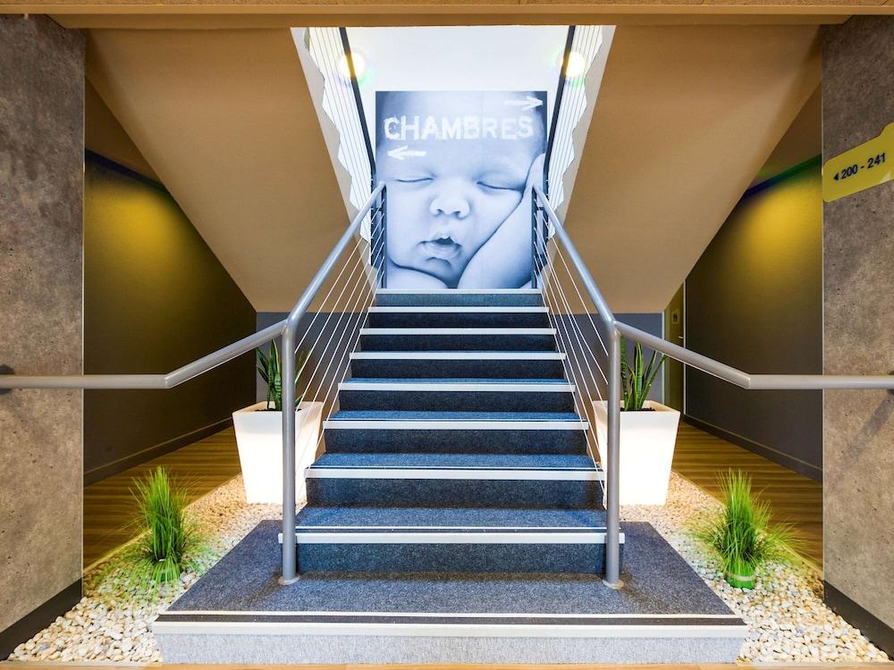 ibis Budget Pau Est Exterior