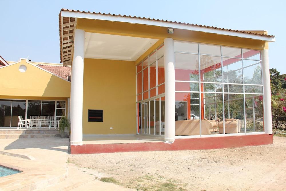 Borrowdale Ground Floor with Poolview Lobby Lounge