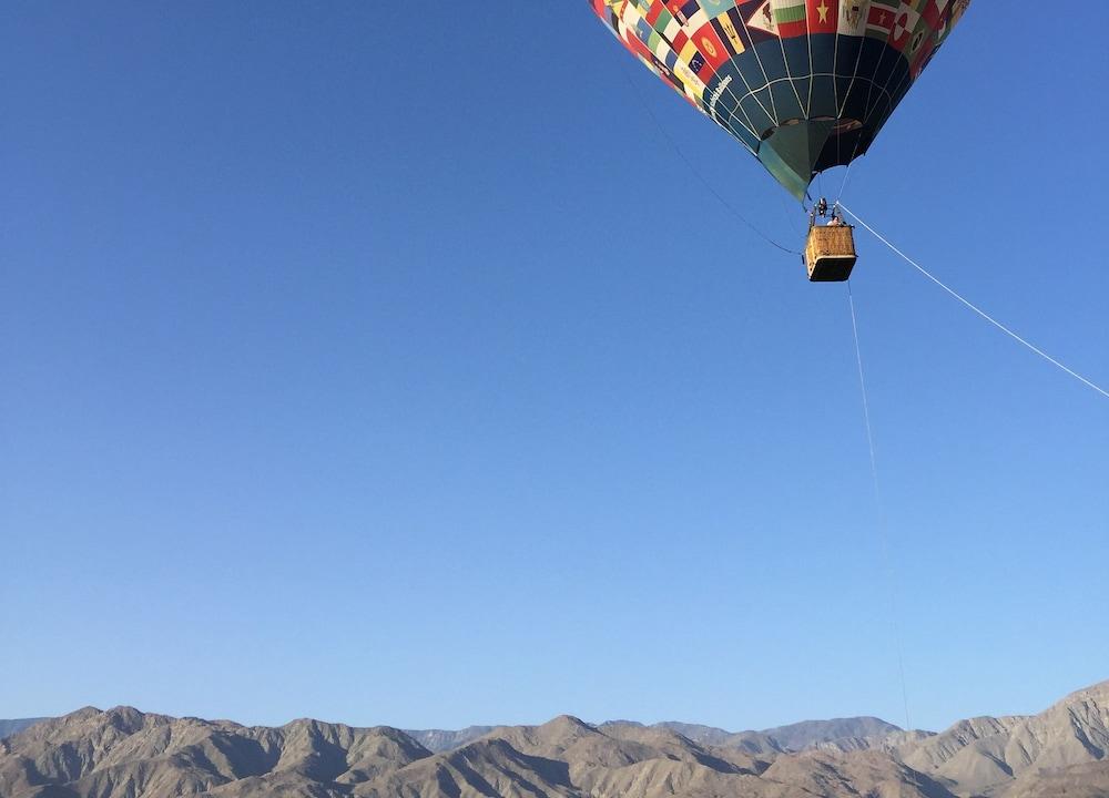 بيس كامب بوب أب آر في آند تينت كامبينج ريزورت المنطقة المحيطة بالمنشأة