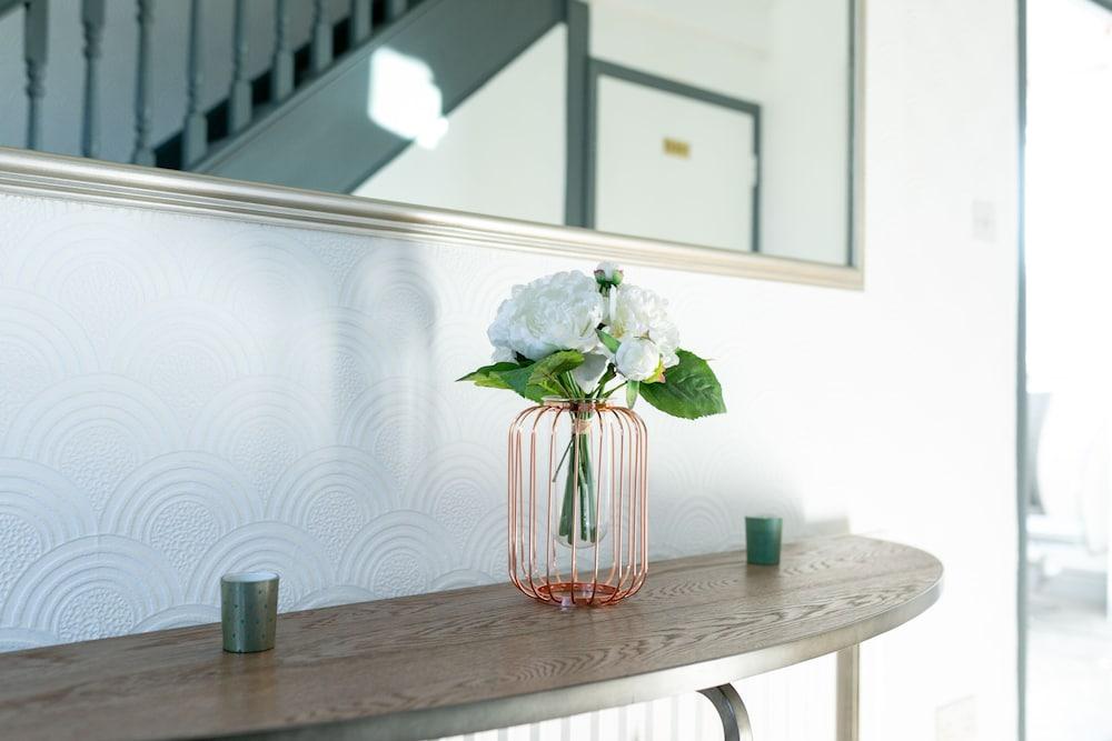 KVM - Sugar Way House Interior