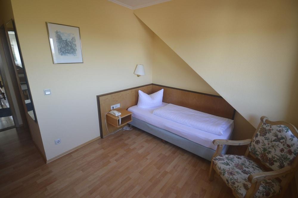 Zur Burgruine Frauenberg Room