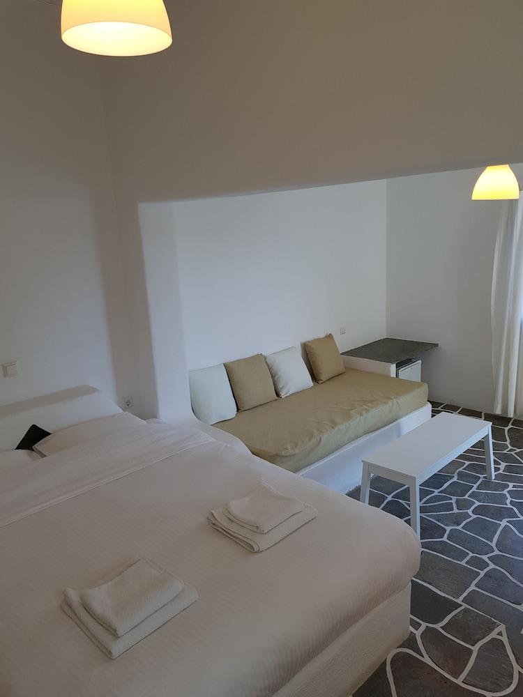 Andromeda Room