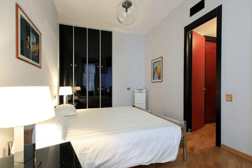 VIP's Residence Room