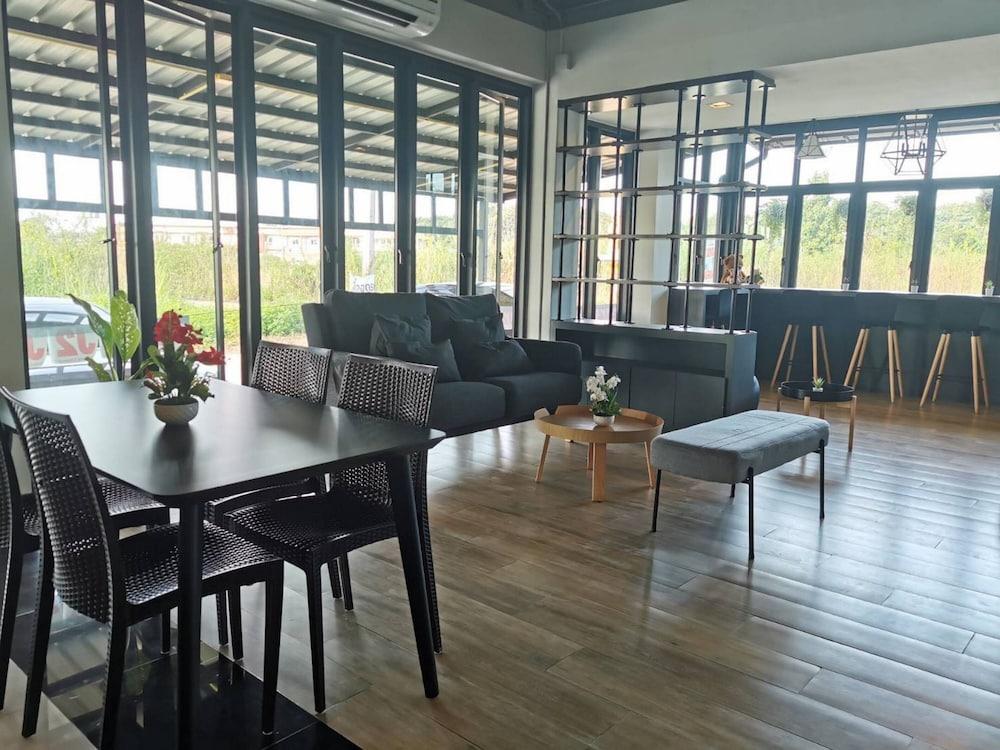 J2 Residence Chiang Rai Lobby