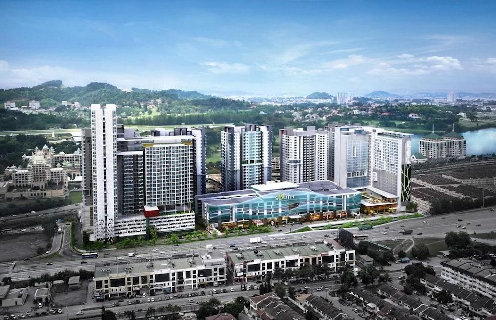 Flexi One South by SYNC Exterior