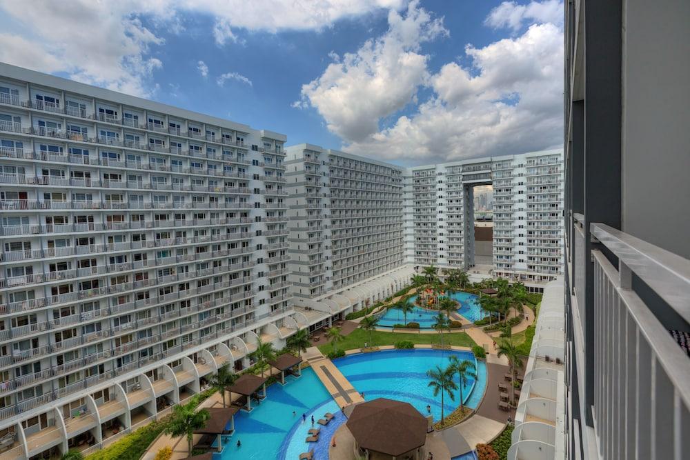 Withus Condotel at Shell Residences Property Grounds