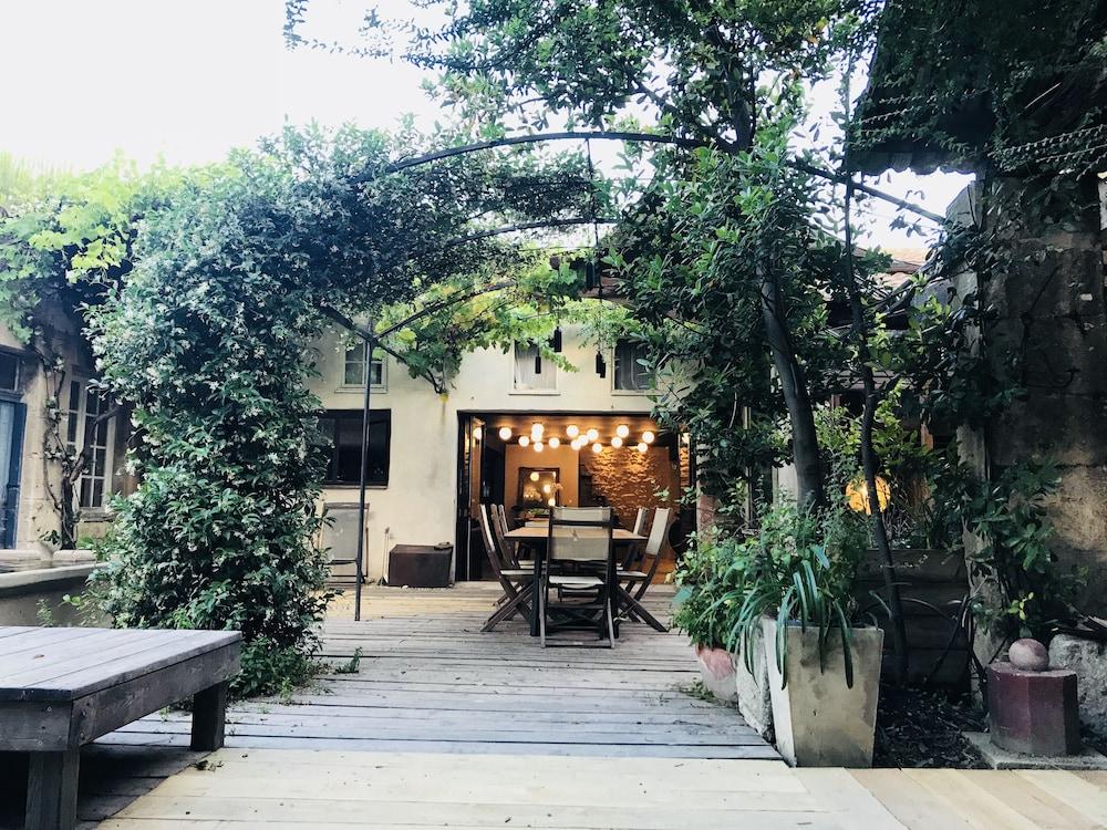 M&S Bed and Breakfast Exterior