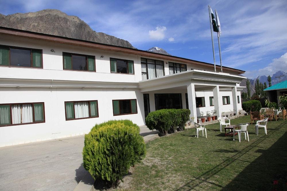 Hotel One Skardu Exterior