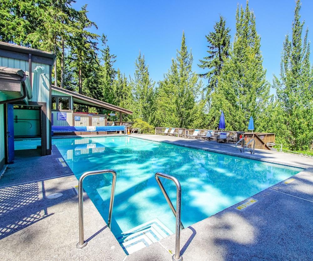Multi Resorts at Kala Point Outdoor Pool