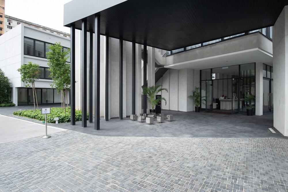 The Hub Service Apartment Interior Entrance