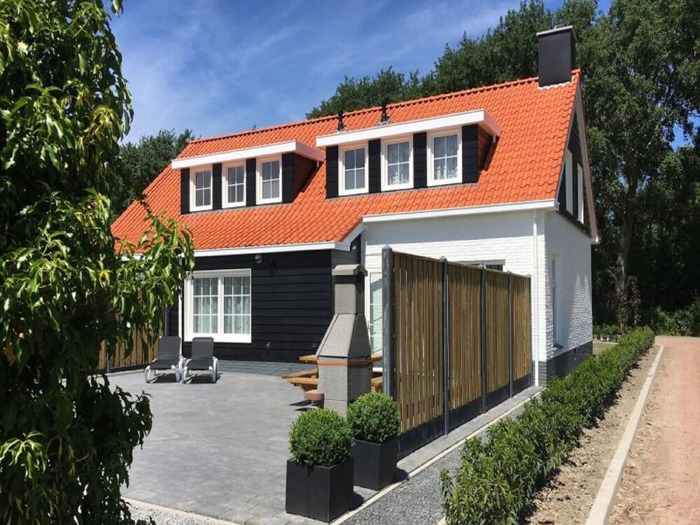 Comfy Holiday Home in Oostkapelle With Garden