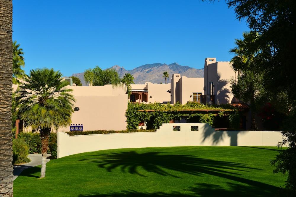 Lodge on the Desert Property Grounds