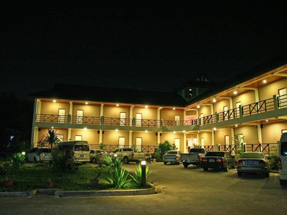 Baan Chomphu