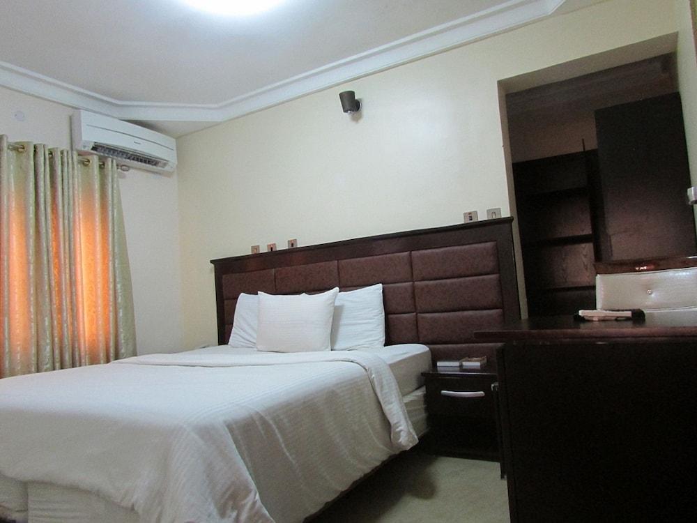 Bex Suites and Spa Room