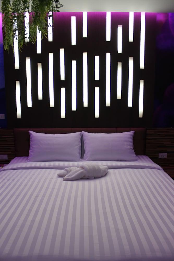 Sweety Resort Room