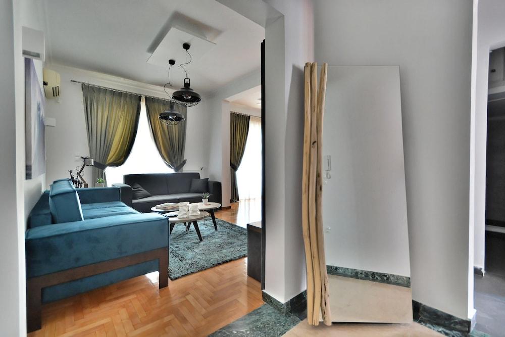 Acropolis Executive Suite Interior Entrance