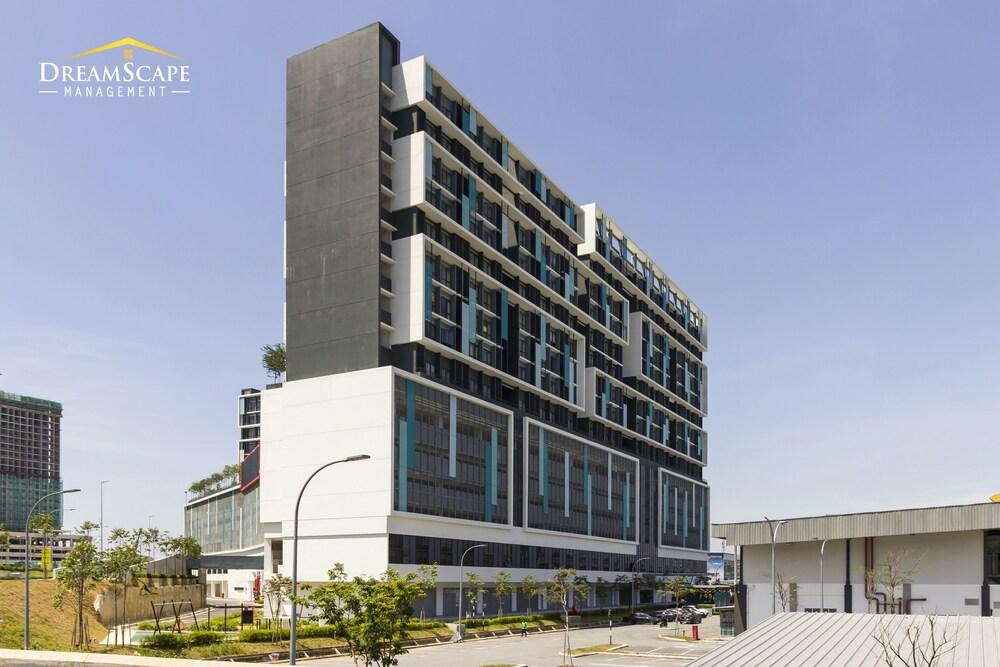 Core Suite KLIA By DreamScape Exterior