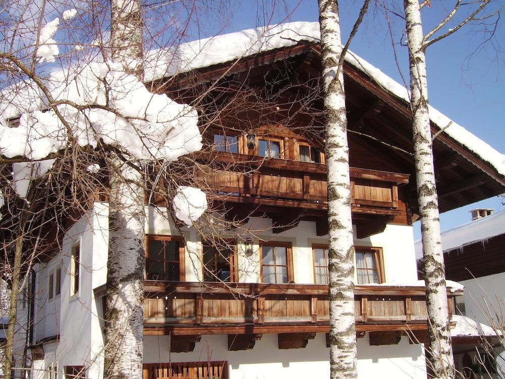 Gorgeous Apartment in Waidring With Mountain View Exterior