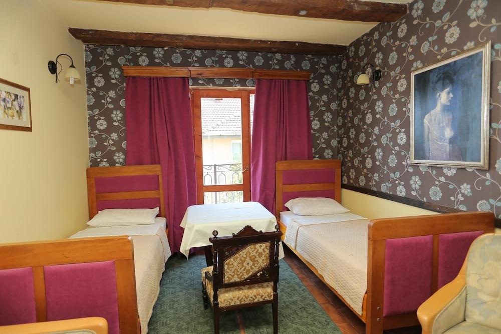 Konak Tammy Room