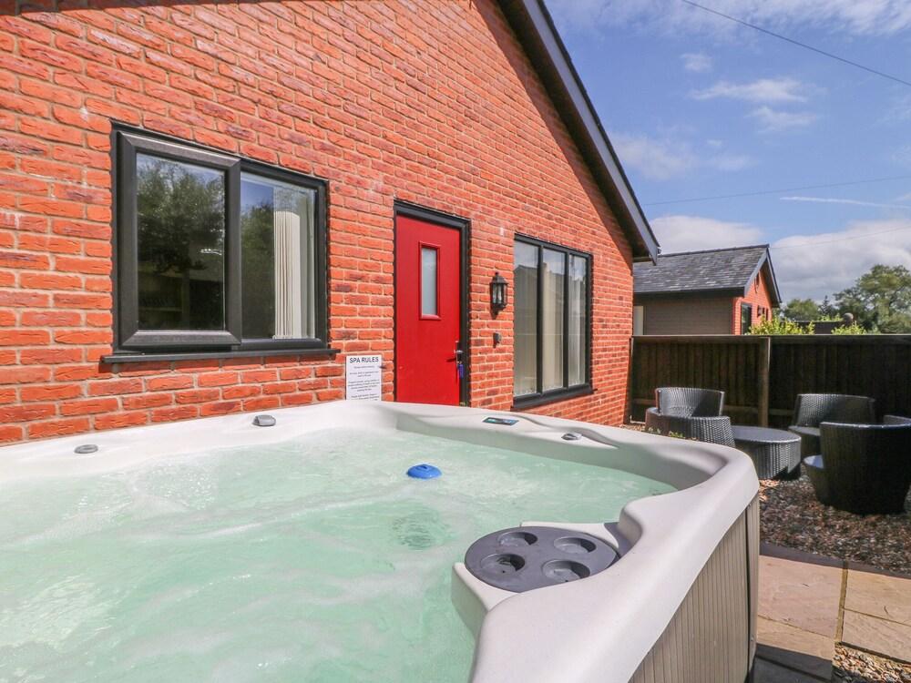 Cedar Cottage Spa