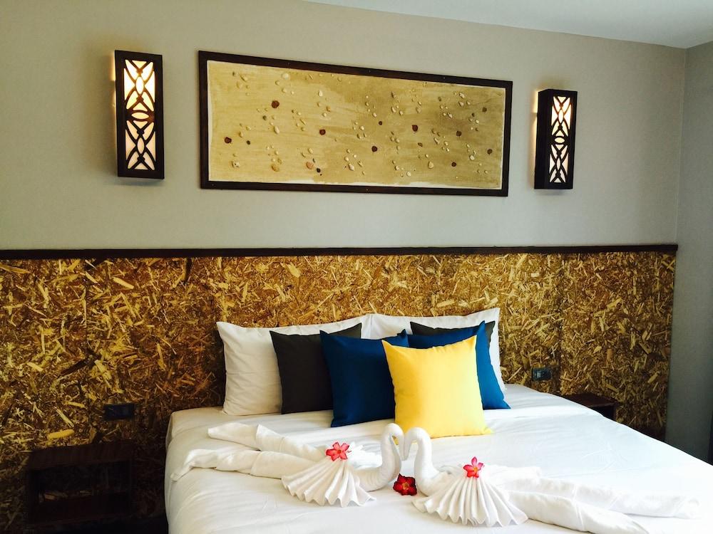 The Hip Resort at Phi Phi Room