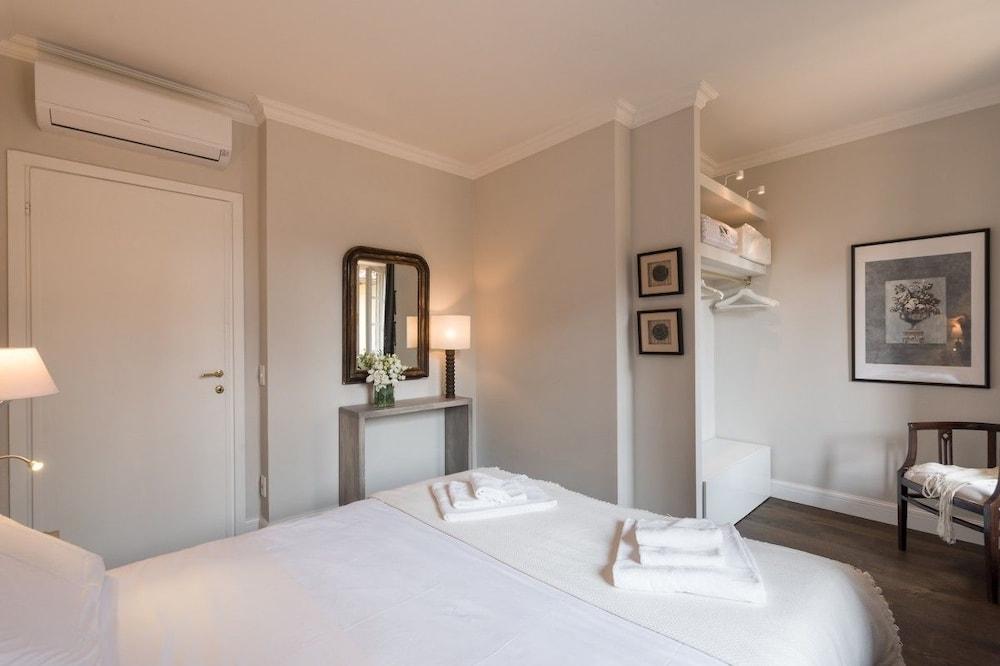 Suite & View Room
