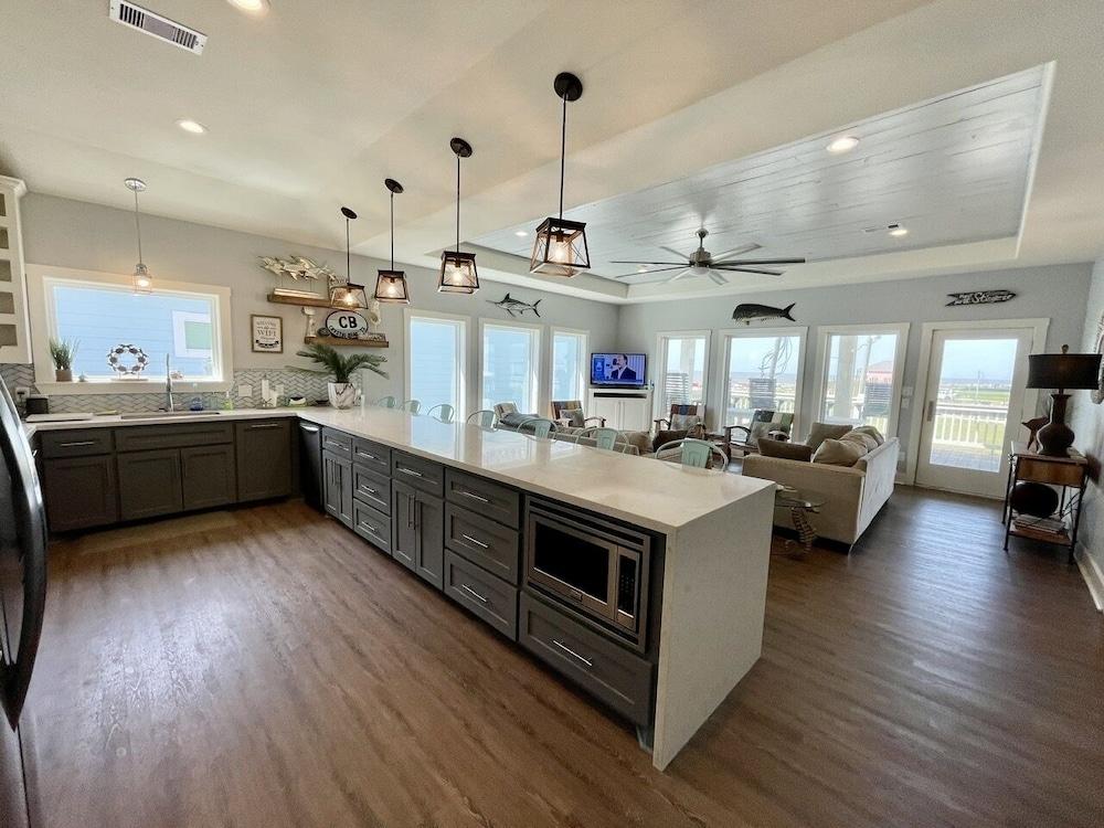Bolivar Dunes 3 Bedroom Home by Redawning