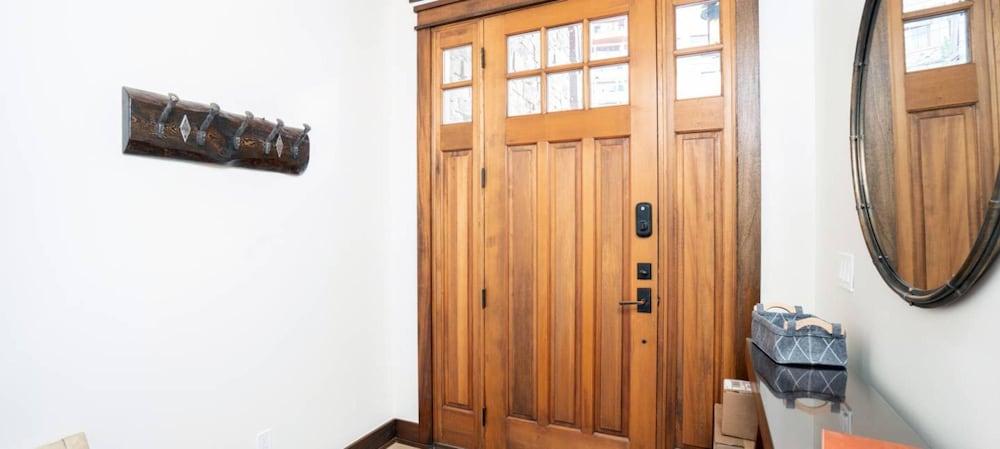 Aspens at Courcheval by Exceptional Stays Room