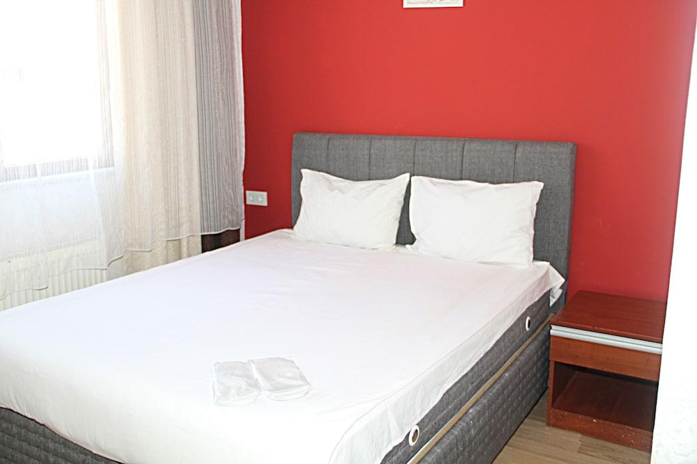 Sultanahmet Endless Hotel Room