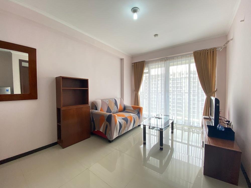 Simply Homey 2BR Apartment at Gateway Pasteur Interior