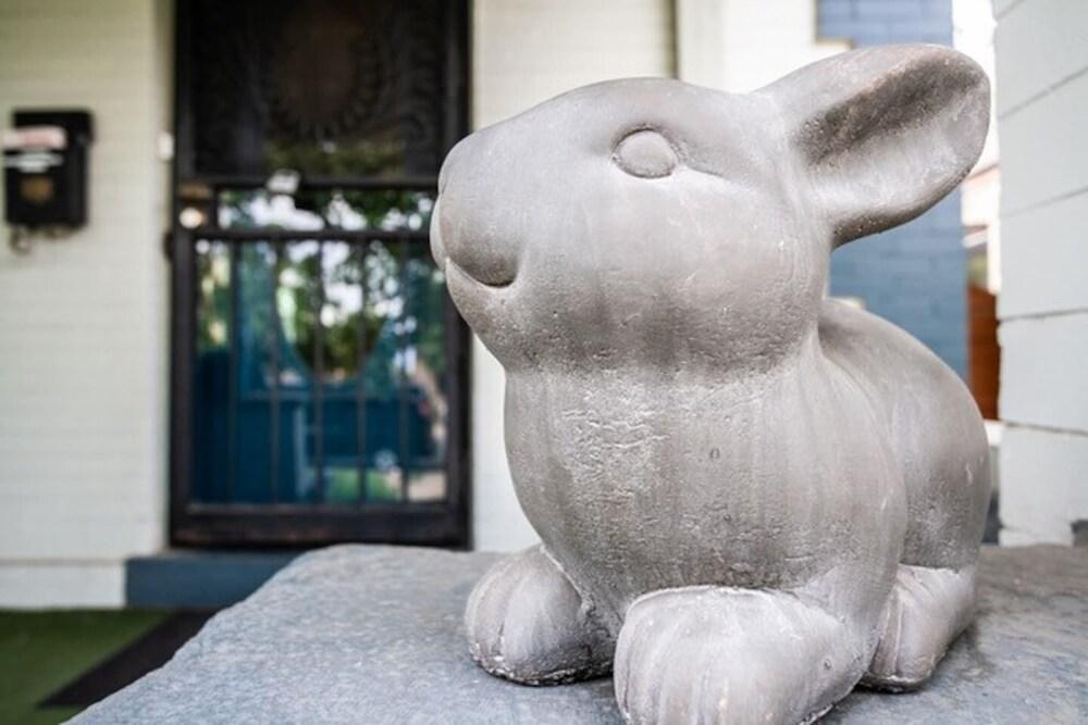 كاسا تيخون، سبلنديد صني سايد سيكلوجن هوت تب تفاصيل الفندق من الخارج