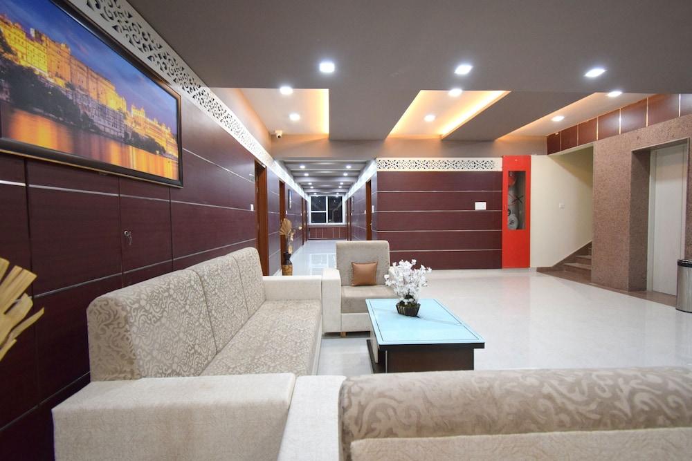 ذا سكاي إمبيريال هوتل جوبال دارشان الردهة