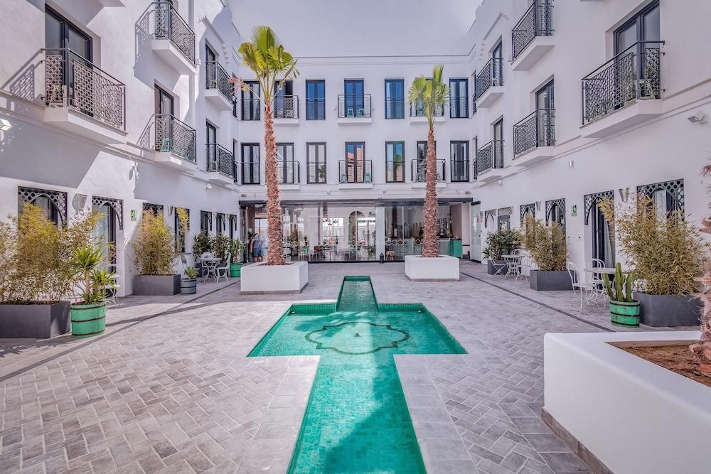 هوتل آند سبا لا ريزيدنثيا بويرتو المنطقة المحيطة بالمنشأة