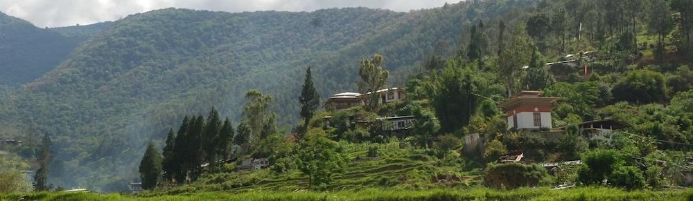 Drubchu Resort Exterior