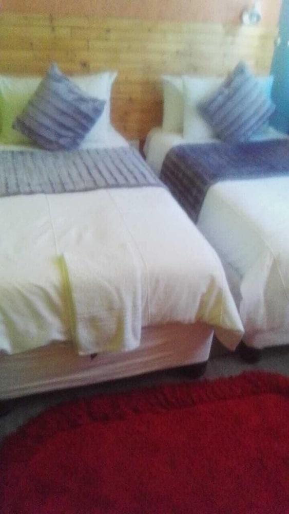 Mohalalitoe B and B Room