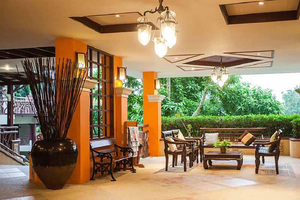 Anyavee Aonang Bay Lobby Sitting Area