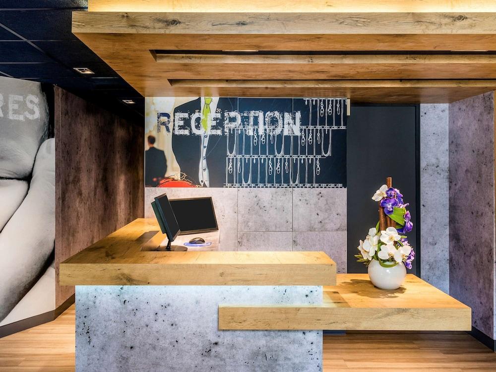 إيبيس بدجيت أرجينتويل بورد دو سين