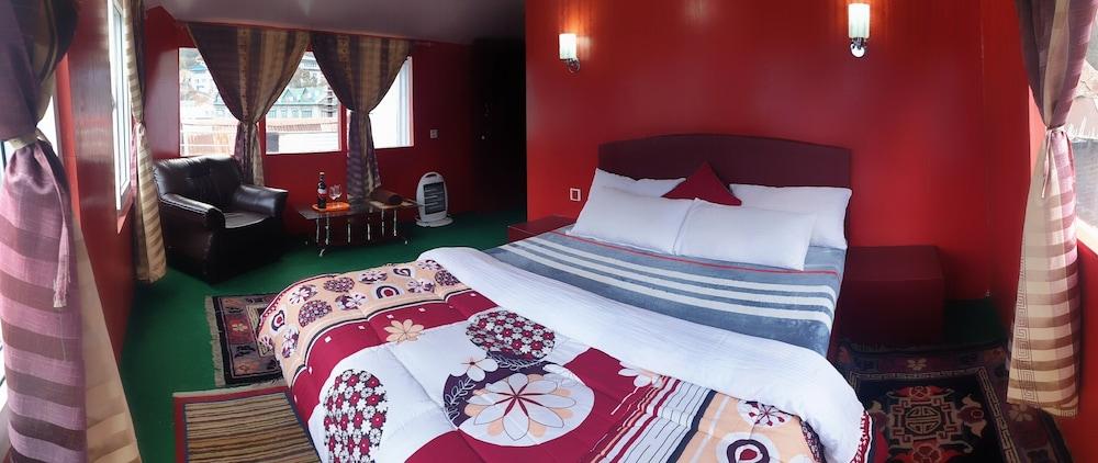 Lama Hotel