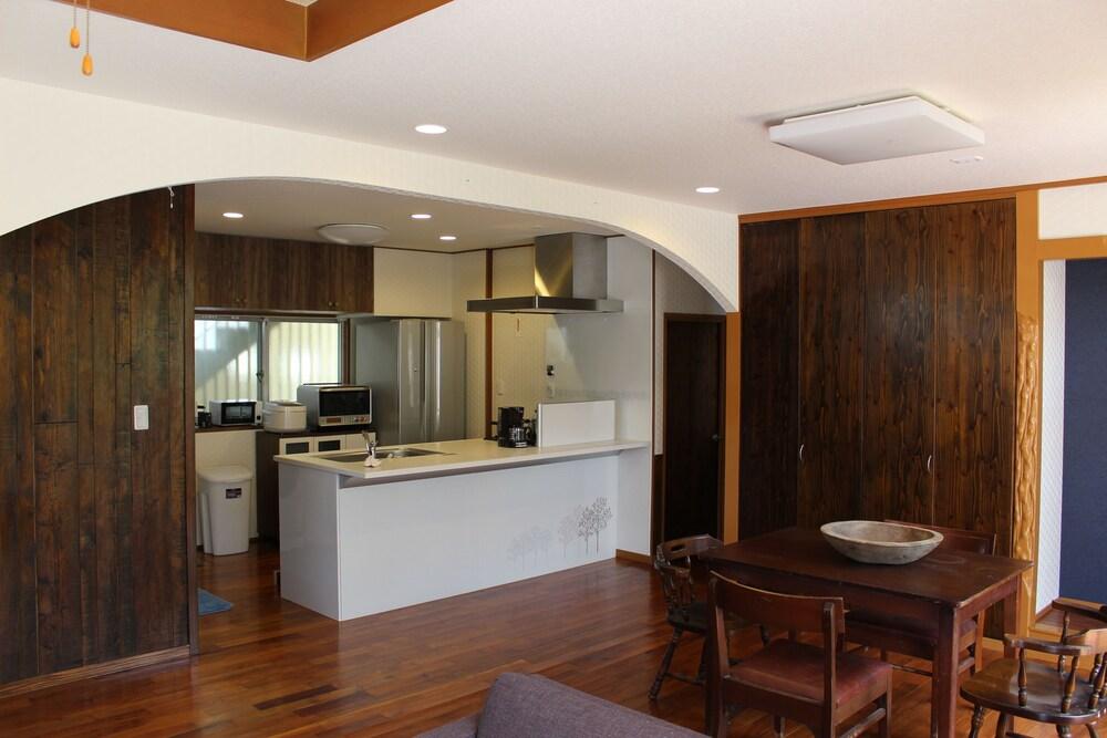 Condominium Sango Interior Detail