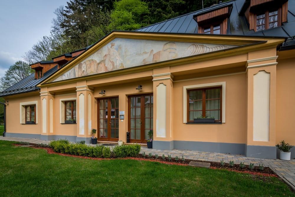 Apartmány Weissov dom Featured Image