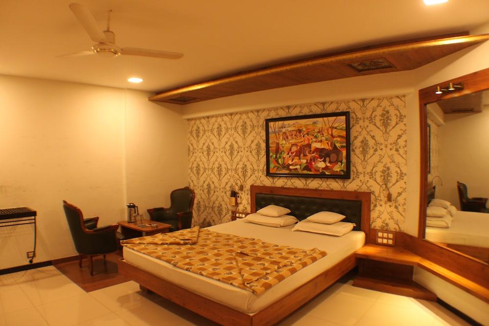 Hotel Panchavati Elite Inn