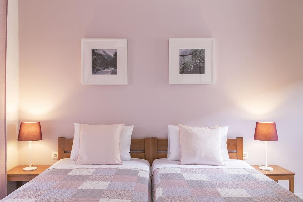 Xenion Ioannina Room